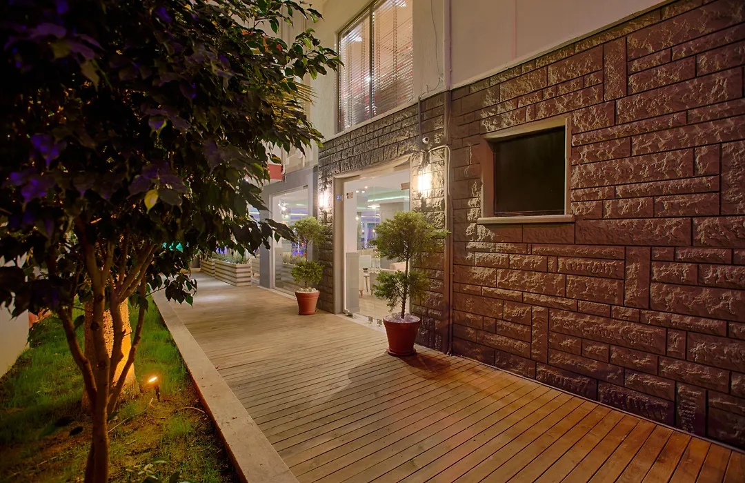 Hma Hotel & Suites-1